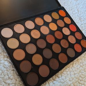Morphe 35O pallet